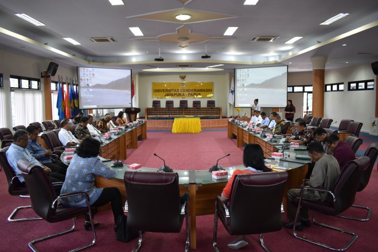 Rektor Menyerahkan DIPA TA 2020